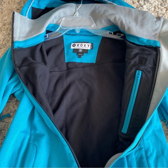 NWT Roxy Softshell Windstopper Ski/Snowboard Jacket - Picture 3 of 10